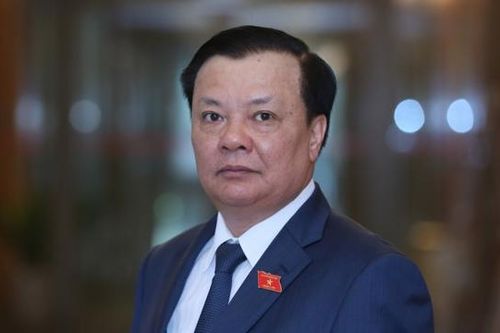 Bí thư Đinh Tiến Dũng: Tạm dừng và điều chỉnh các dịch vụ vì an toàn của người dân