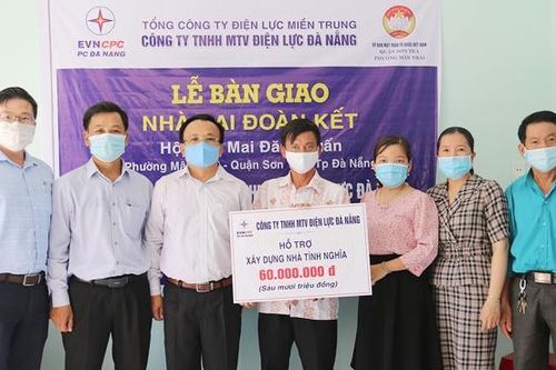 Hỗ trợ xây dựng và sửa chữa nhà ở cho người có công