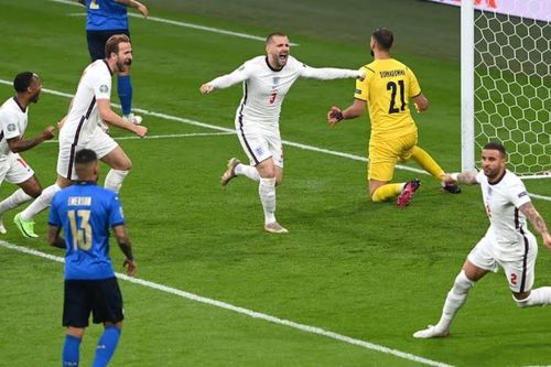 Italia vô địch EURO 2021: HLV Mancini viết lại lịch sử cho Azzurri từ đám tro tàn