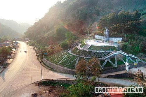 Ngã ba Cò Nòi - Khúc tráng ca bất tử