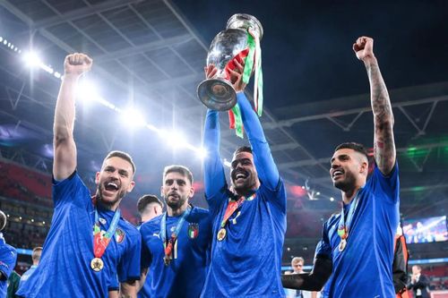 Italy vô địch EURO 2020: Thành công hoàn hảo của cách mạng tư duy