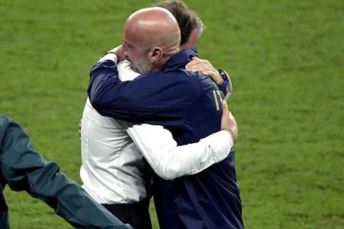 Roberto Mancini: Thỏa những khát khao Thiên thanh