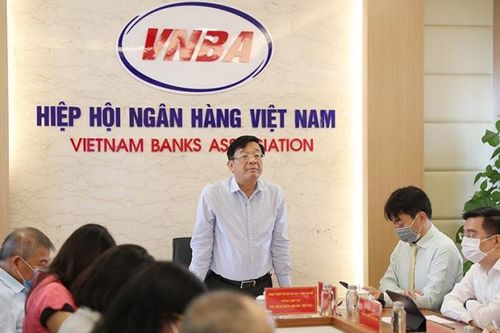 Tin vui cho doanh nghiệp: 16 ngân hàng đồng thuận giảm lãi suất cho vay