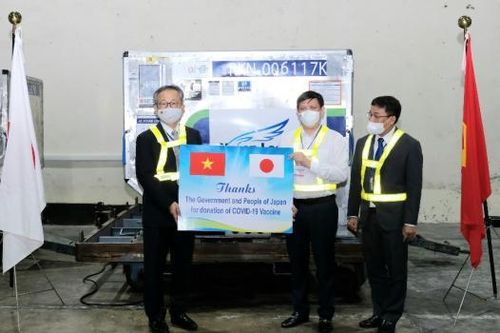 Nhật Bản viện trợ thêm 1 triệu liều vắc xin phòng COVID-19 cho Việt Nam