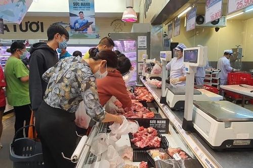 Nguồn hàng ổn định nhưng giá lương thực thực phẩm tại các siêu thị vẫn tăng 'phi mã'