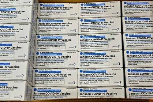 Mỹ cảnh báo vắc-xin J&J có thể gây rối loạn thần kinh hiếm gặp