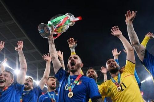 Thu về 99 triệu euro từ chiến dịch EURO 2020, cầu thủ Italia được chia thưởng bao nhiêu?
