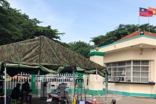 Bình Dương phong tỏa công ty hơn 6 nghìn công nhân, một blook chung cư và chợ cá