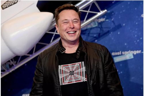 Tiếp bước Richard Branson, tỉ phú Elon Musk cũng sớm bay vào không gian