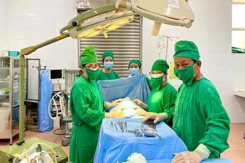 Đạ Tẻh: 4 tại chỗ trong công tác khám chữa bệnh