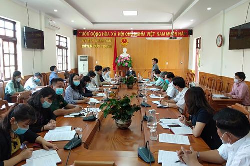 Chủ tịch UBND tỉnh làm việc với huyện Đức Trọng về công tác phòng chống dịch Covid-19