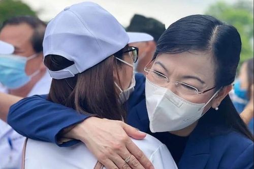 79 cán bộ y tế Thái Nguyên tình nguyện vào TP.HCM hỗ trợ chống dịch