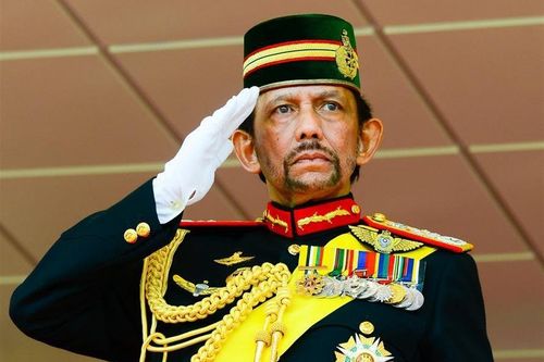 Điện mừng kỷ niệm ngày sinh thứ 75 của quốc vương Brunei