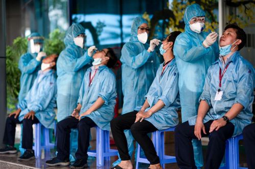 Doanh nghiệp được hoạt động nếu công nhân lưu trú tại nhà máy
