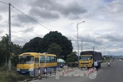 Tạm đình chỉ điều tra vụ cán bộ trạm cân bị tố nhận hối lộ: Người tố cáo không hay biết