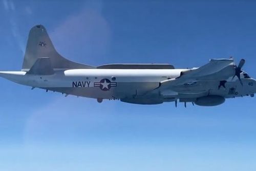 Nga điều Su-30 chặn máy bay Mỹ áp sát không phận trên Biển Đen