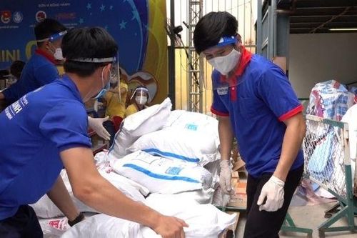 Siêu thị 0 đồng hỗ trợ hơn 5000 sinh viên tại TP. Hồ Chí Minh