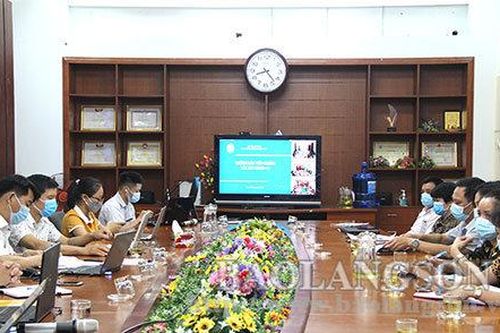 Tập huấn trực tuyến triển khai Chiến dịch tiêm vắc xin phòng Covid-19 năm 2021 – 2022Tin khácSáng mãi ngọn lửa thanh niên xung phongGia đình nhiều thế hệ: Lưu giữ, phát huy các giá trị văn hóa truyền thống