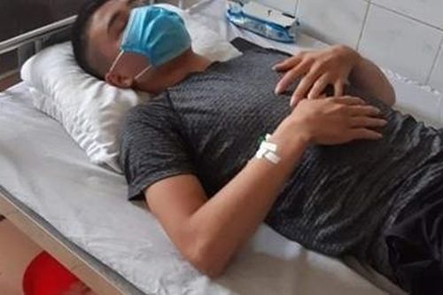 Nam thanh niên sốc phản vệ khi ăn con cào cào