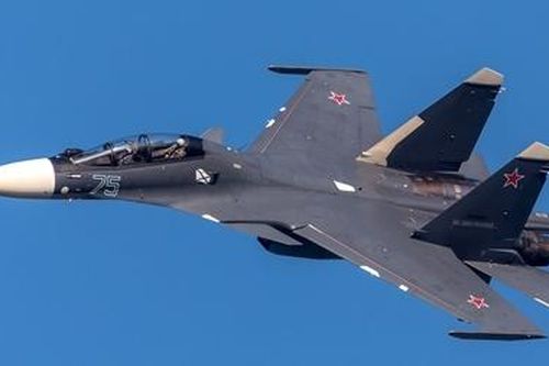 Su-30 Nga 3 lần cất cánh 'săn' trinh sát cơ Mỹ trên Biển Đen