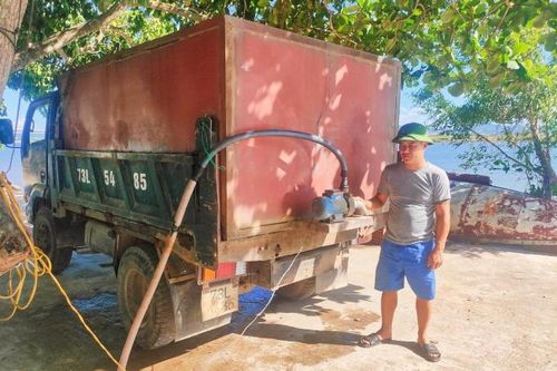 Quảng Bình: Dân 'khát nước' sinh hoạt do nguồn cung bị nhiễm mặn, phèn