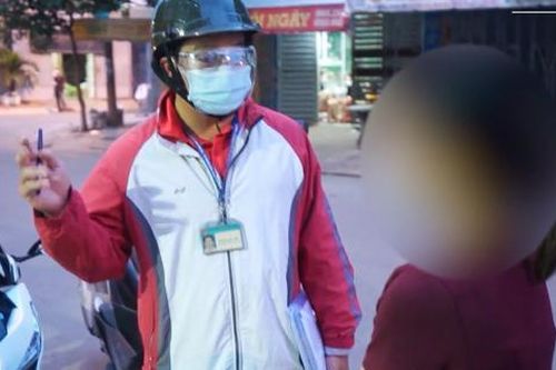 TPHCM ra quân xử lý người dân ra đường không lý do chính đáng ngày giãn cách