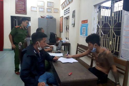 Bắt nóng đối tượng dùng rựa chém bà nội tử vong