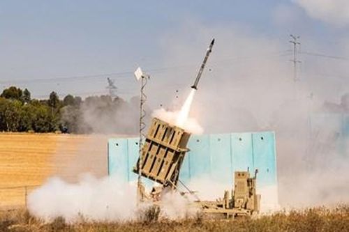Tên lửa hệ thống 'Vòm Sắt' Israel suýt hạ gục F-15 của chính mình