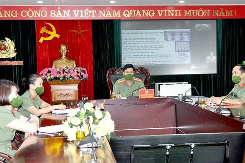 Tập huấn tiêm chủng vắc xin phòng Covid-19