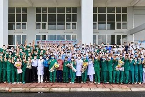 Hải Phòng cử hơn 200 bác sĩ, điều dưỡng chi viện chống dịch