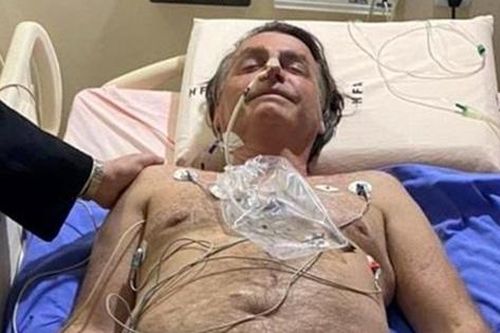 Tổng thống Brazil Jair Bolsonaro nhập viện sau 10 ngày nấc liên tục