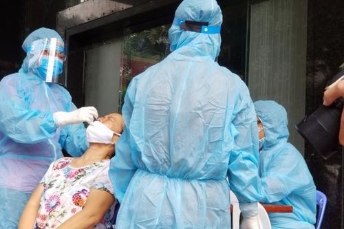 Khẩn trương vận hành hiệu quả Tổ chỉ đạo công tác xét nghiệm