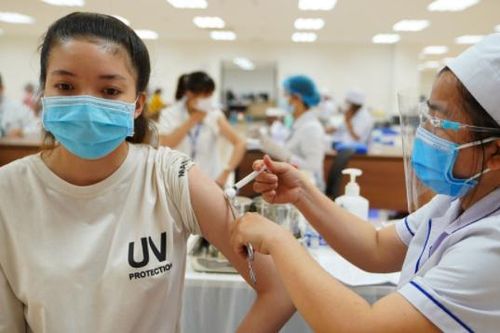 Ngay từ bây giờ, bất kể người dân Thủ đô nào cũng có thể đăng ký tiêm vắc xin COVID-19