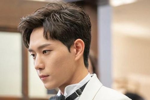 School 2021 là dự án 'nhọ' nhất năm: Kim Young Dae bỏ vai, mãi vẫn chưa chốt dàn diễn viên