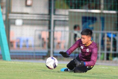 Hà Nội FC bổ sung thủ môn thứ 4