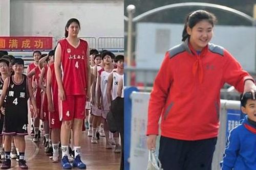 Nữ VĐV bóng rổ nhí 14 tuổi cao 2m26, 'độc cô cầu bại' giải U15