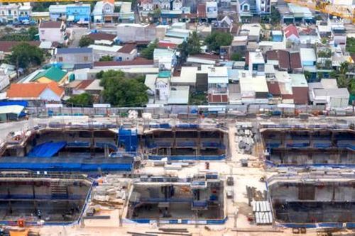 Xây dựng chung cư trong mùa dịch phải bố trí cho công nhân ăn ngủ tại chỗ