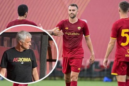 AS Roma thắng 10-0 ngày ra mắt Mourinho