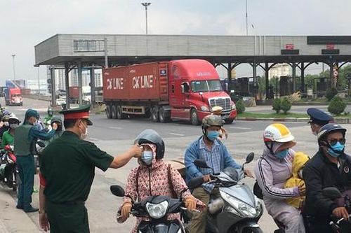 Bất ngờ giấy xét nghiệm COVID-19 được cấp... sai ngày