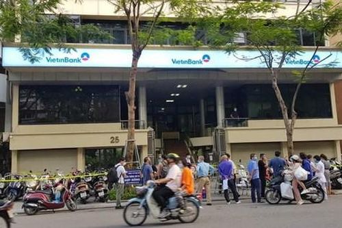 Hà Nội: Tạm thời phong tỏa tòa nhà Vietinbank 25 Lý Thường Kiệt vì COVID-19