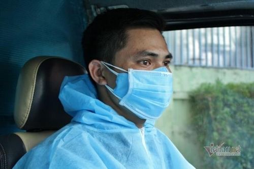 Theo chân đội xe 0 đồng vào nơi 'ai cũng muốn đi ra'