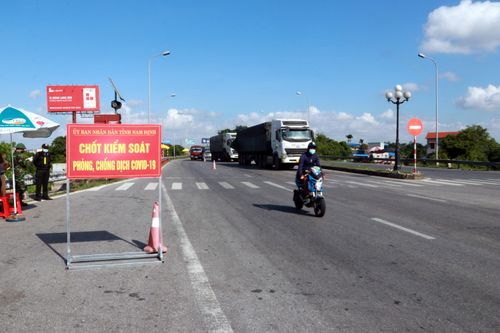 Nam Định: Bắt tạm giam chủ xe khách vi phạm phòng, chống dịch COVID-19