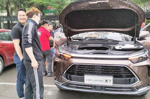Khóc ròng vì trót mua ô tô Trung Quốc