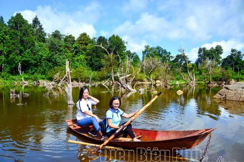 Khám phá vẻ đẹp Điện Biên Đông