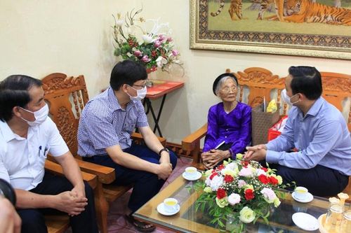 Xã Hội | Tấm lòng vàng TRUYỀN HÌNH INTERNET Lai Châu qua ảnh