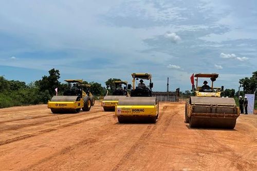 Giữ vững tiến độ, chất lượng các công trình trọng điểmTin khácSáng mãi ngọn lửa thanh niên xung phongGia đình nhiều thế hệ: Lưu giữ, phát huy các giá trị văn hóa truyền thống