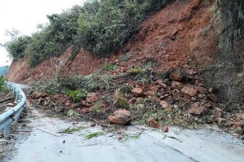 Vùng núi Bắc Bộ nguy cơ lũ quét, sạt lở đất, Tây Nguyên và Nam Bộ có mưa to