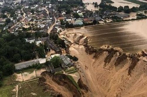 Gần 100 người chết vì lũ lụt ở Đức, con số có thể tiếp tục tăng