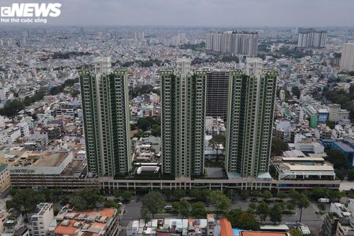 Bên trong bệnh viện dã chiến Thuận Kiều Plaza
