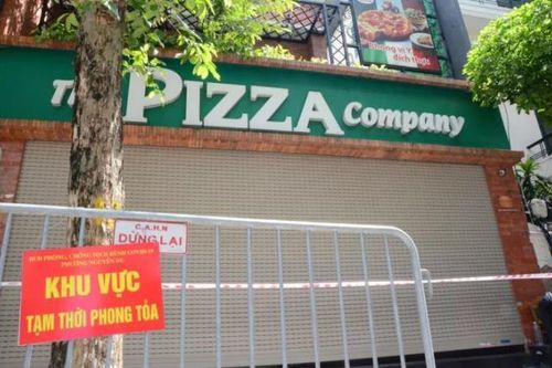 Hà Nội: 57 người liên quan nhân viên giao pizza dương tính SARS-CoV-2